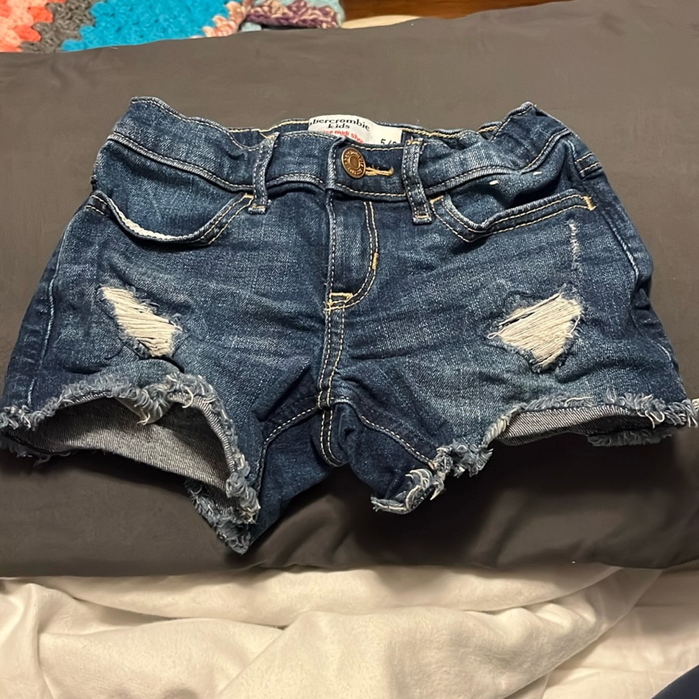 abercrombie kids girls 5/6 mid rise midi shorts with adjustable waist